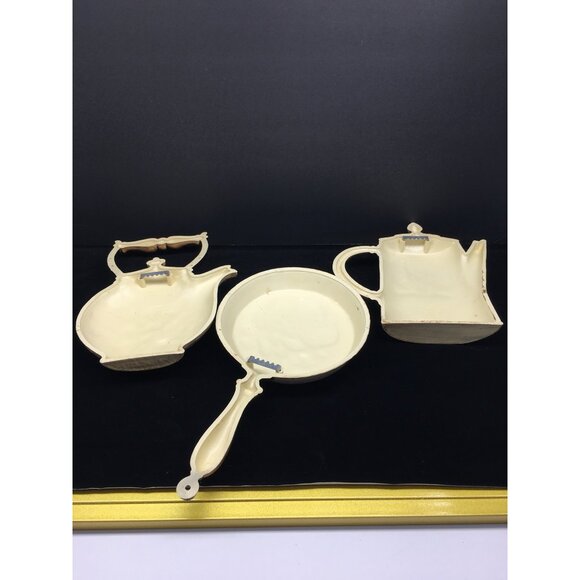 Vintage Home Interiors Kitchen Wall Decor Coffee Pot Kettle Skillet - Set of 3 - Picture 13 of 16